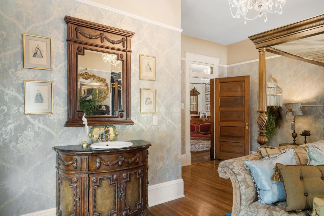 Ross Mansion Bed & Breakfast Hattiesburg Exterior photo