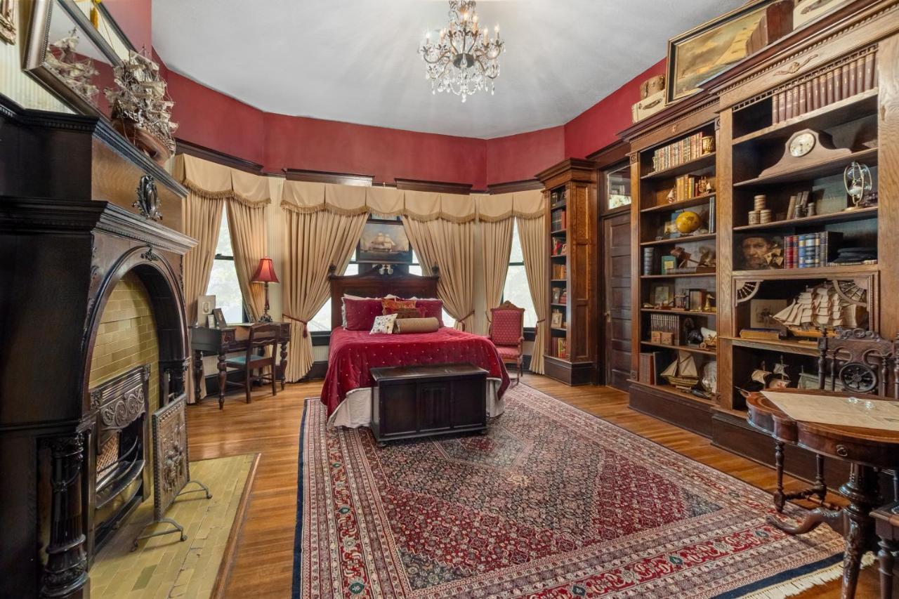 Ross Mansion Bed & Breakfast Hattiesburg Exterior photo